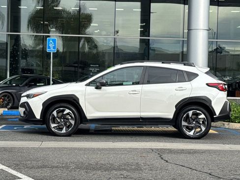 Certified 2025 Subaru Crosstrek 2.5i Limited w/ Crosstrek Mirror Package image 9