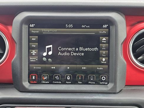 Used 2021 Jeep Wrangler Unlimited Rubicon AWD/4WD image 23
