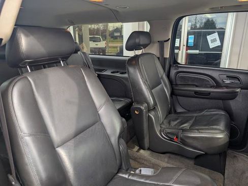 Used 2010 GMC Yukon XL Denali image 21