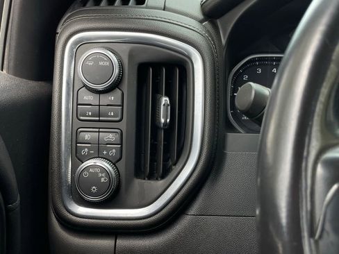 Used 2021 GMC Sierra 1500 Elevation w/ Preferred Package AWD/4WD image 13