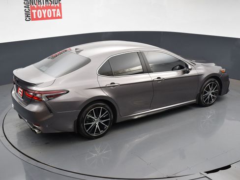 Used 2024 Toyota Camry SE image 20