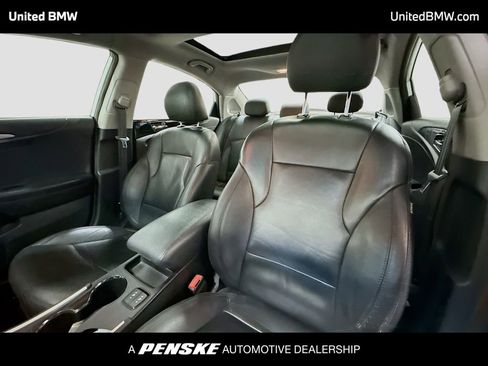 Used 2012 Hyundai Sonata Limited w/ Navigation Pkg image 5