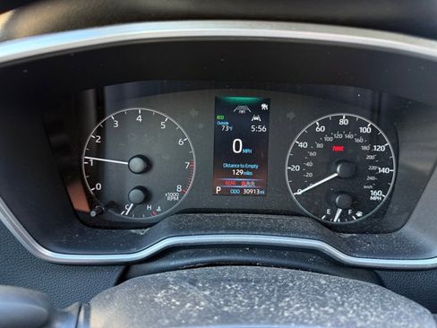 Used 2025 Toyota Corolla SE FWD image 9