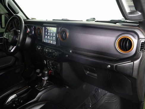 Used 2022 Jeep Gladiator Mojave image 9