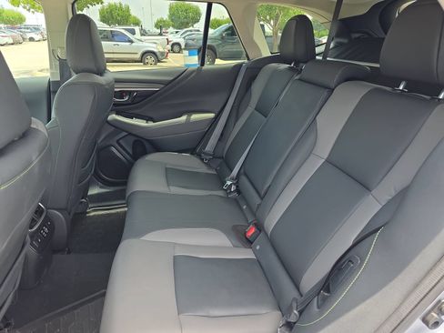 Used 2025 Subaru Outback Onyx Edition XT AWD/4WD image 11