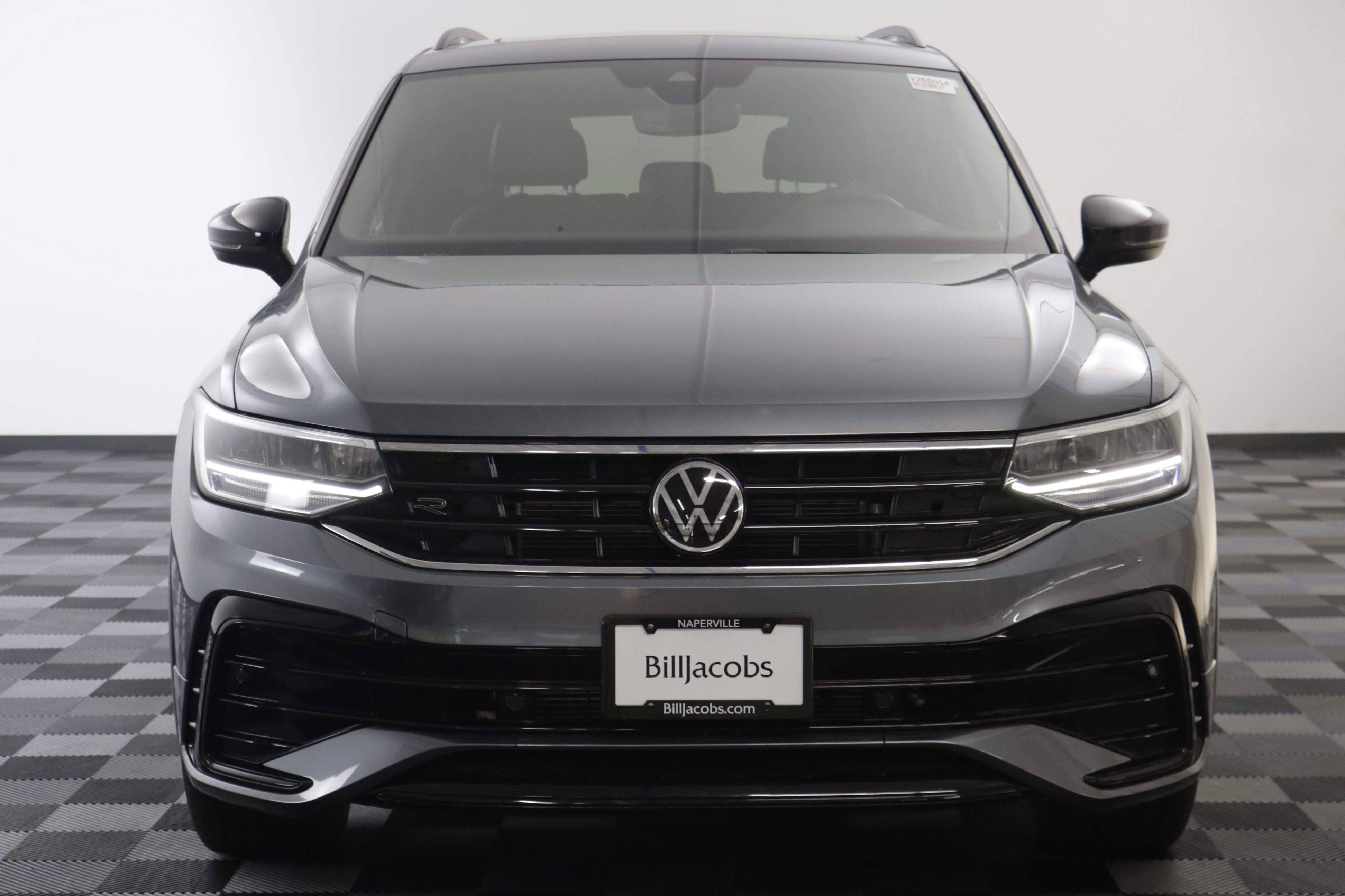 Certified 2023 Volkswagen Tiguan SE R-Line FWD image 21
