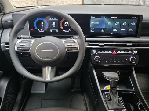 New 2026 Hyundai Tucson SEL image 17