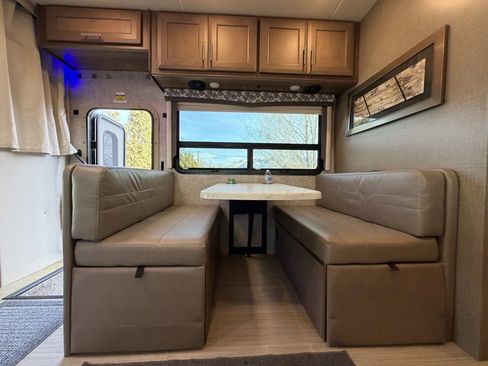 Used 2021 Ford F550 4x4 Regular Cab Super Duty w/ XLT Value Package image 45