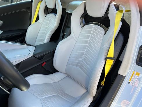 Used 2023 Chevrolet Corvette Stingray Premium Conv w/ Z51 Performance Package image 10