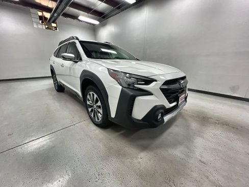 Used 2024 Subaru Outback Touring AWD/4WD image 2