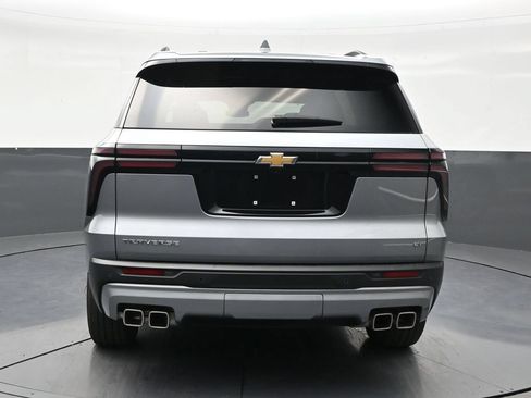 Used 2024 Chevrolet Traverse LS FWD image 4