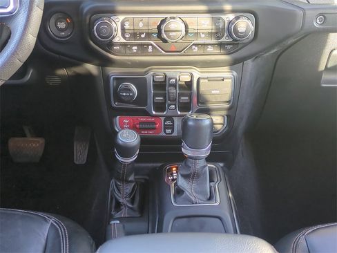 Certified 2021 Jeep Wrangler Unlimited Rubicon image 19