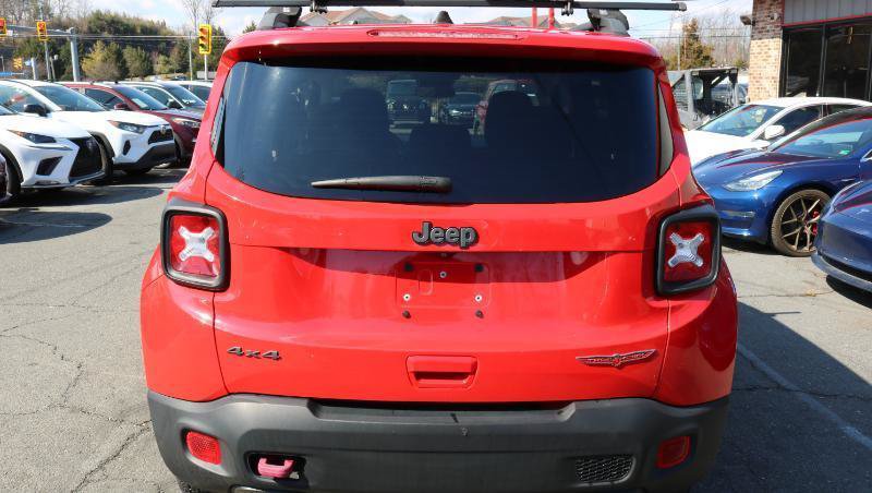 Used 2019 Jeep Renegade Trailhawk w/ Cold Weather Group II AWD/4WD image 6
