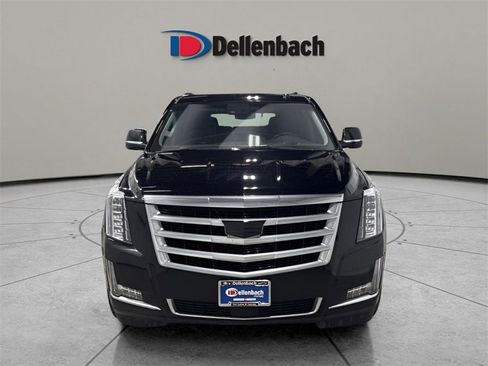 Used 2018 Cadillac Escalade Premium Luxury image 8