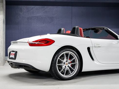 Used 2013 Porsche Boxster S RWD image 32