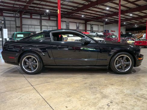 Used 2008 Ford Mustang GT Premium RWD image 10