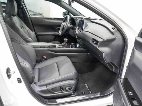 Used 2024 Lexus UX 250h FWD image 17