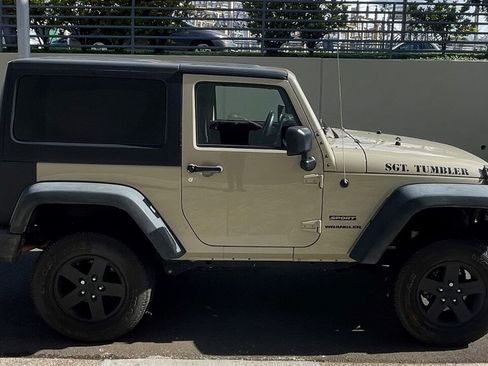 Used 2017 Jeep Wrangler Sport w/ Quick Order Package 24S AWD/4WD image 4