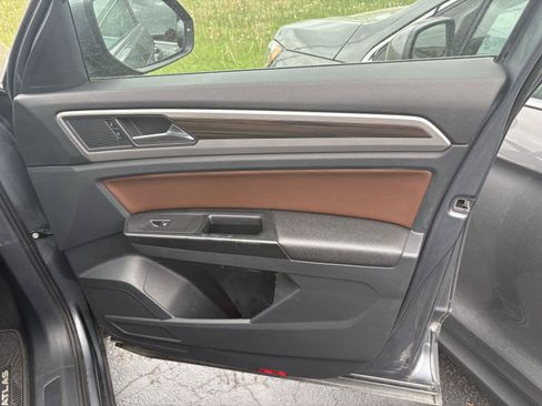 Used 2021 Volkswagen Atlas SE AWD/4WD image 21