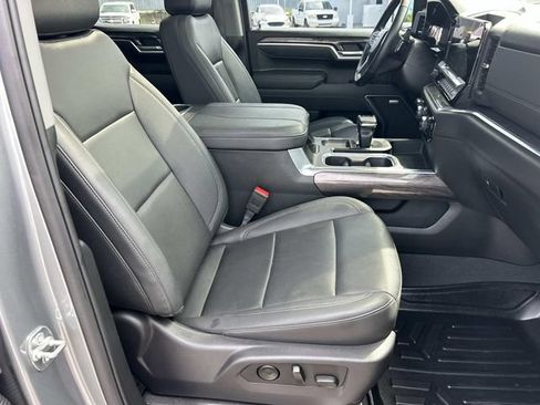 Used 2025 Chevrolet Silverado 1500 LTZ w/ LTZ Premium Package AWD/4WD image 26