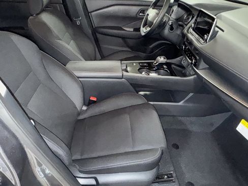 New 2026 Nissan Rogue S image 9