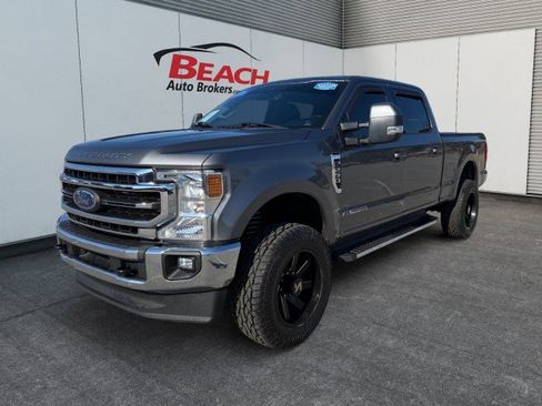 Used 2021 Ford F250 Lariat w/ Lariat Value Package image 5