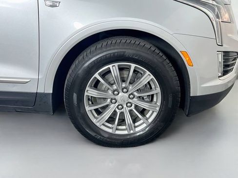 Used 2017 Cadillac XT5 Luxury w/ Driver Awareness Package FWD image 38