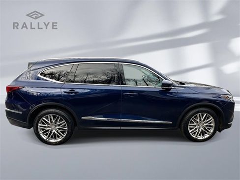 Used 2023 Acura MDX SH-AWD w/ Advance Package image 2