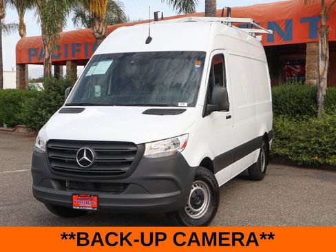 Used 2024 Mercedes-Benz Sprinter 2500 w/ Acoustic Package image 4