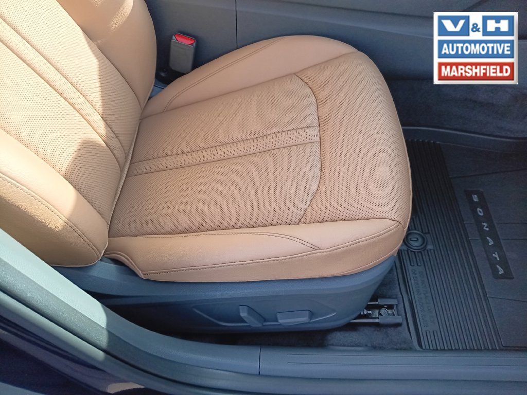 Used 2023 Hyundai Sonata Limited w/ Cargo Package FWD image 22