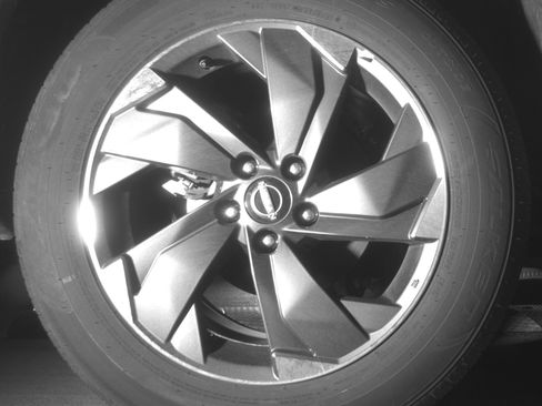 Used 2025 Nissan Rogue SV image 15