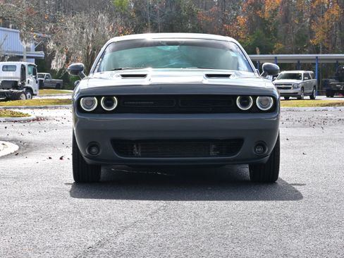 Used 2018 Dodge Challenger SXT w/ Blacktop Package image 28