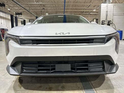 New 2025 Kia K4 LX image 26