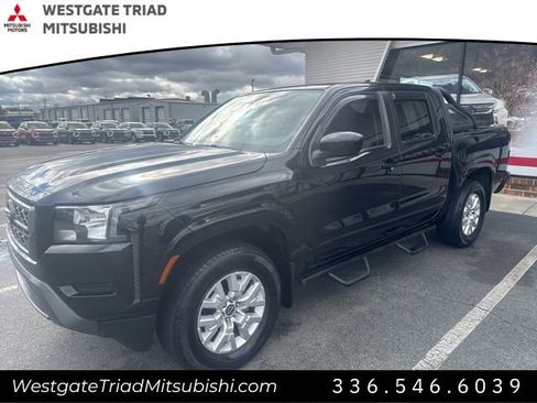 Used 2022 Nissan Frontier SV w/ Technology Package image 3