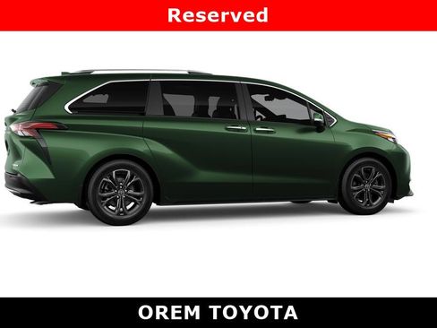 New 2026 Toyota Sienna Platinum image 11