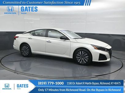Used 2024 Nissan Altima 2.5 SV