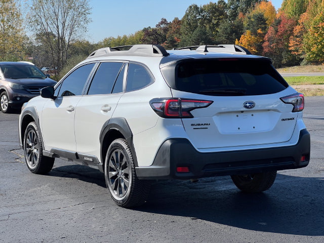 Used 2024 Subaru Outback Onyx Edition AWD/4WD image 10