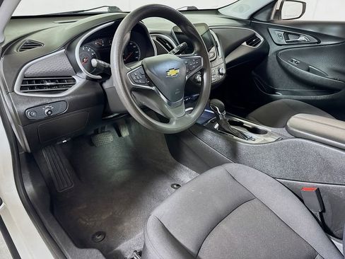 Used 2024 Chevrolet Malibu LT FWD image 7