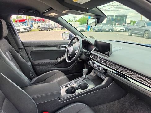 Used 2024 Honda Civic Sport image 11