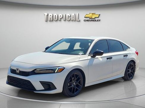 Used 2023 Honda Civic Sport image 1