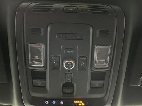 Used 2023 GMC Yukon XL Denali Ultimate AWD/4WD image 36