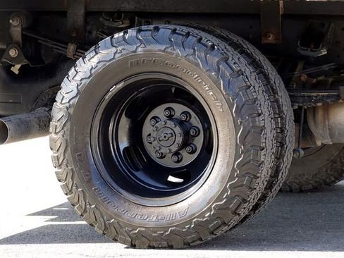 Used 2018 RAM 3500 Tradesman w/ Chrome Appearance Group image 18