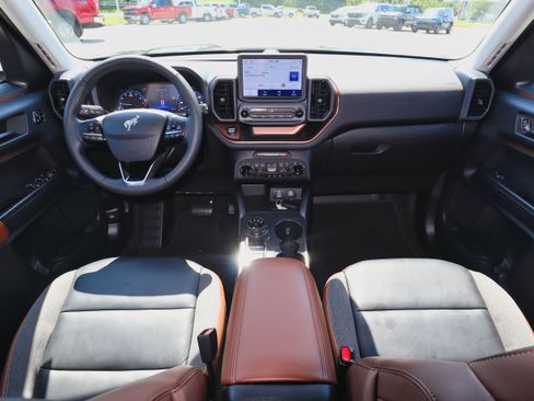 Used 2023 Ford Bronco Sport Outer Banks image 14