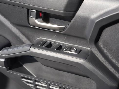 Used 2024 Toyota Tacoma TRD Off-Road image 28