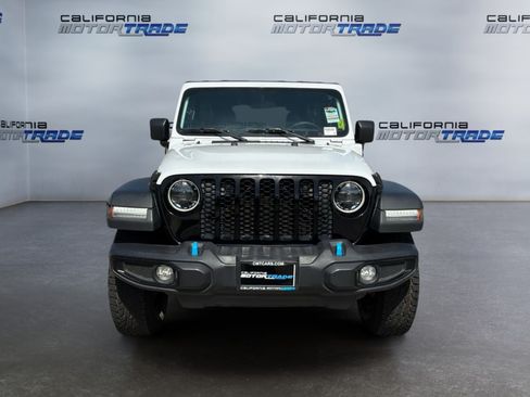 Used 2023 Jeep Wrangler Unlimited AWD/4WD image 2