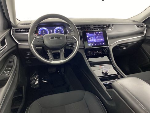 Used 2023 Jeep Grand Cherokee L Laredo w/ Luxury Tech Group I AWD/4WD image 19