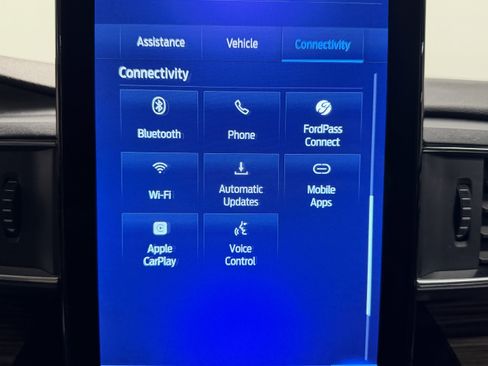 Used 2022 Ford Explorer Limited w/ Limited Technology Package image 11