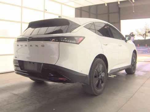 Used 2025 Nissan Murano SV AWD/4WD image 3