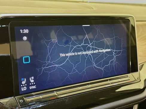 Used 2025 Volkswagen Atlas SE AWD/4WD image 22