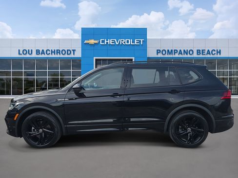 Used 2023 Volkswagen Tiguan SE R-Line FWD image 4